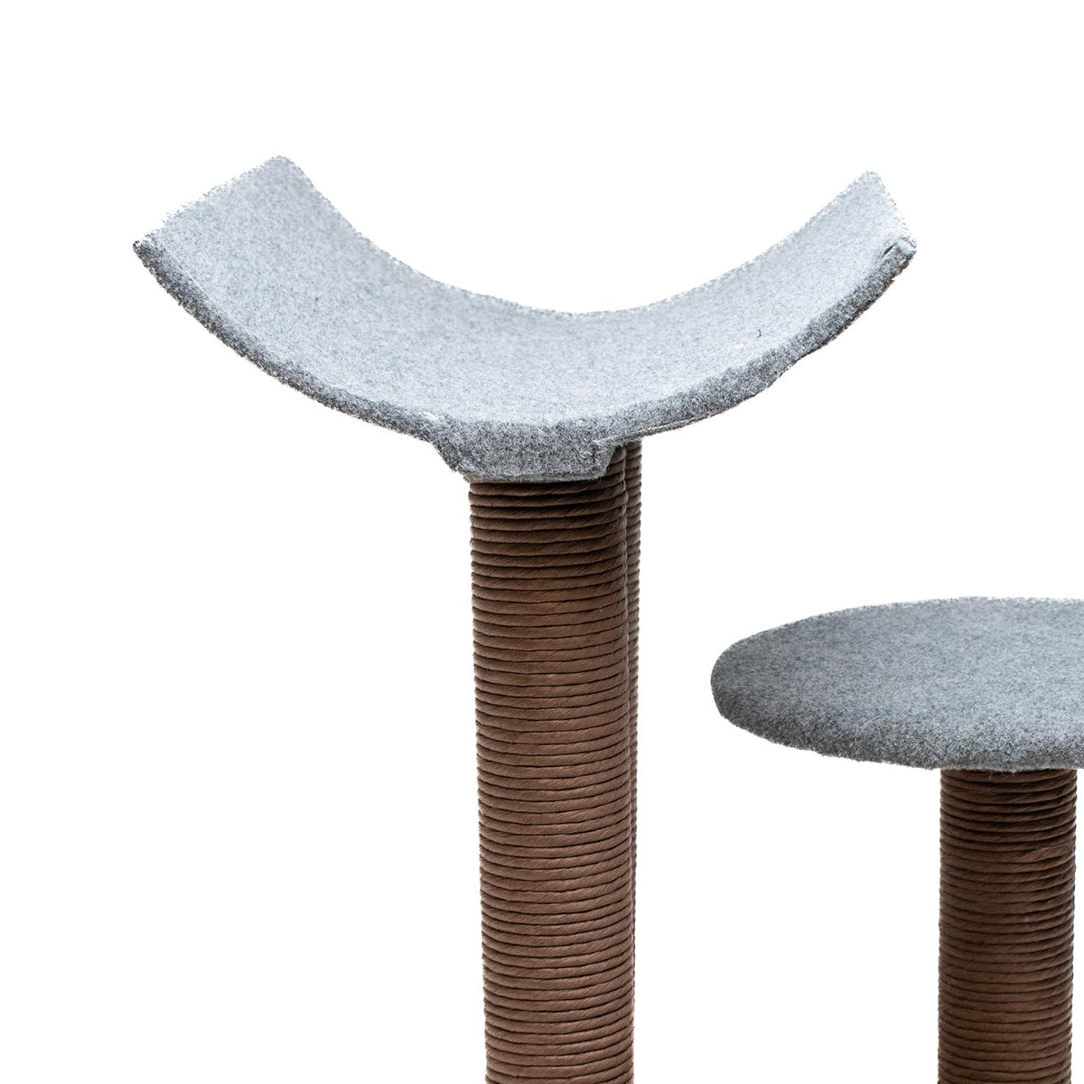 AQPET FRIENDS Lisbon Cat Scratching Post - 58CM Grey For Cats Play Cat Relaxation And Fun Play