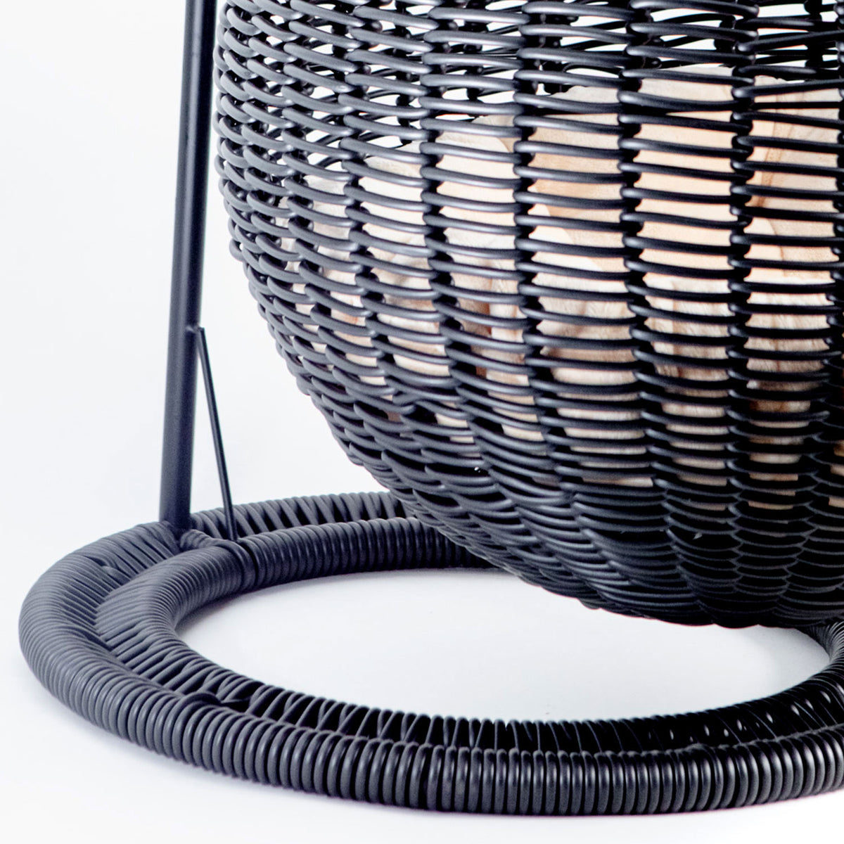 AQPET FRIENDS Morfeo Suspended Cat Basket for Kittens Hand-Woven Wicker with Soft Cushion Included, Black, 46x62 cm